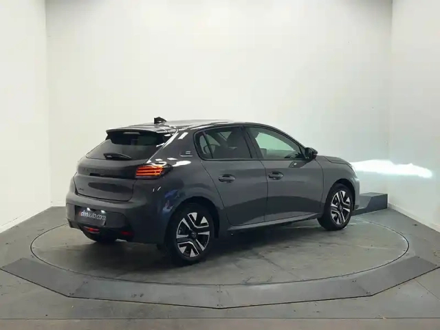 Peugeot 208 electrique 54 kwh 156ch — photo 47