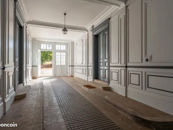 Maison 14 pièces 402 m²
