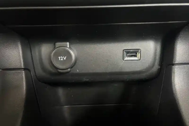 Citroën C3 societe bluehdi 100 s&amp;s bvm6 — photo 25