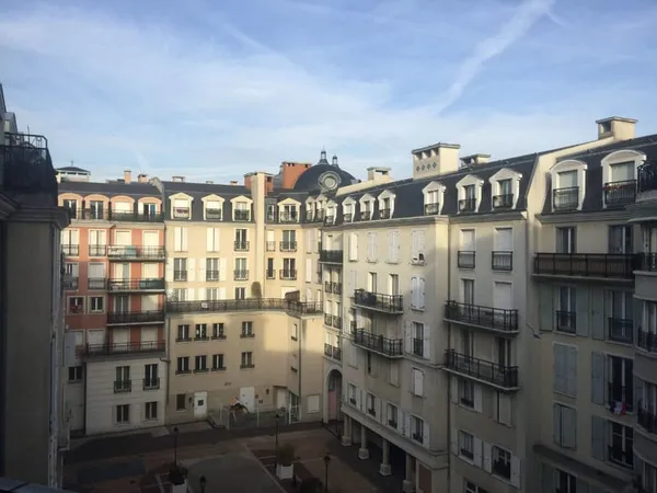 APPARTEMENT F2 DE 44,08 M2 VIDE Saint Maurice