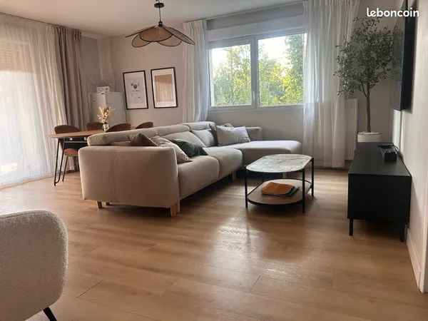 T3 79 m² + JARDIN PRIVATIF 80 m² - DPE A - Saint-Priest Cité Berliet