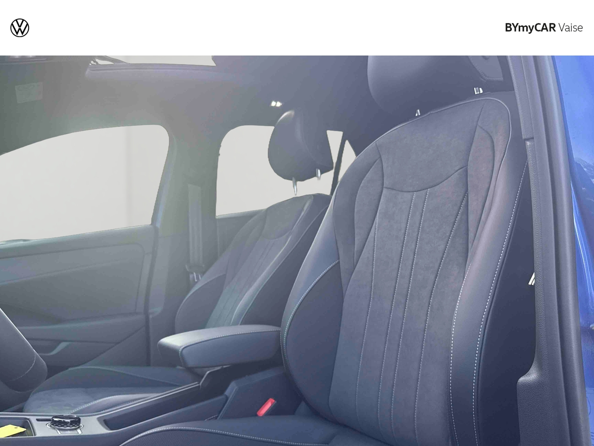 Volkswagen T-Roc 1.5 eTSI EVO2 Hybrid 116 ch DSG7 — photo 11
