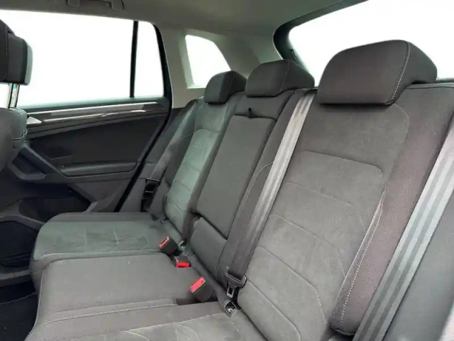 Volkswagen Tiguan 2.0 tdi 150ch dsg7 — photo 42