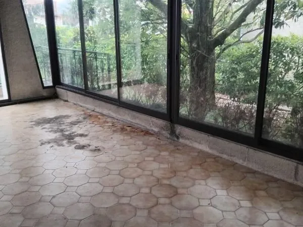 Maison 4 pièces 245 m²