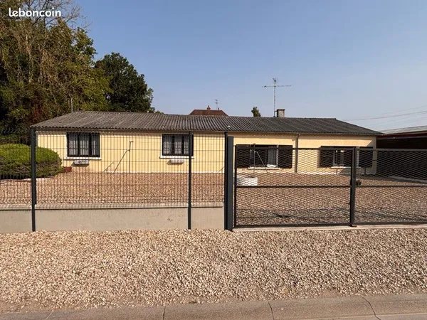 Maison de plain-pied 84 m² avec terrain de 950 m²