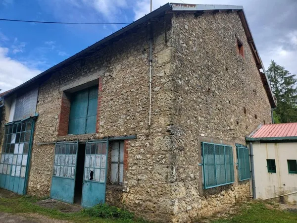 Local 1 pièce 200 m²