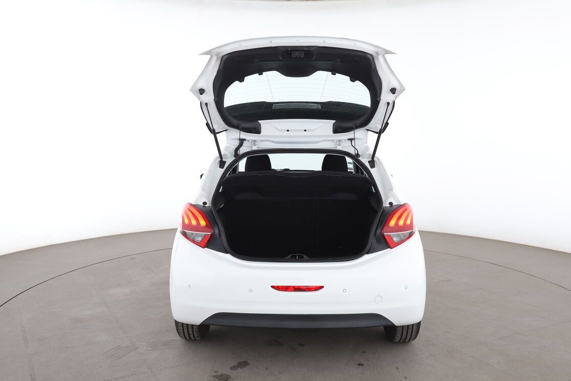 Peugeot 208 1.2 PureTech Active Business ETG5 — photo 15