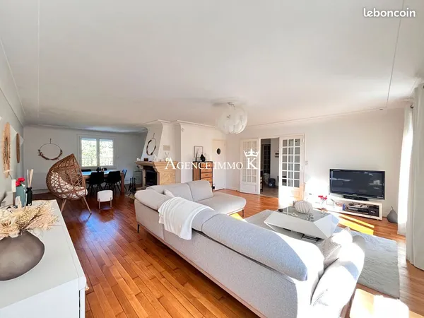Maison 9 pièces 226 m²