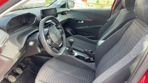 Peugeot 208 1.2 Puretech 100 - Allure – 2022 – 26185 km – Essence – Boîte Manuelle — photo 11