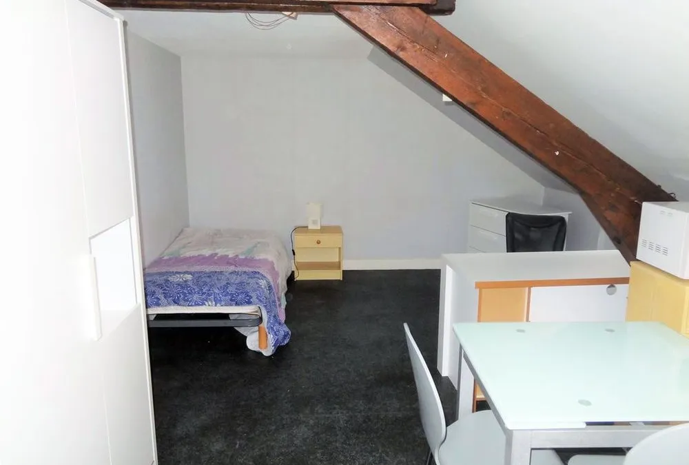 Photo 3