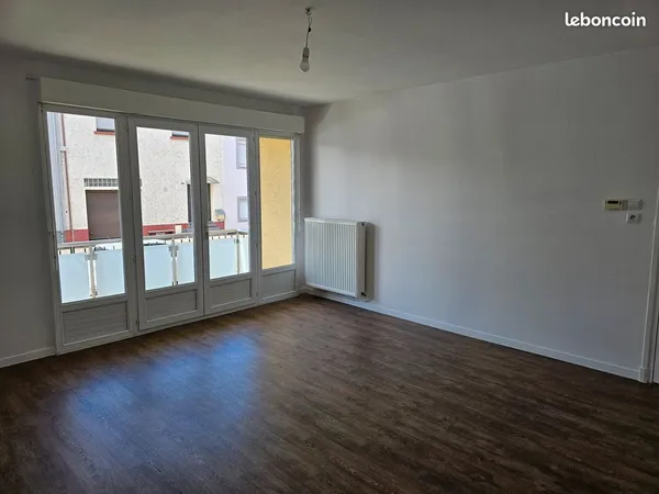 Bel appartement F4 dans résidence à Freyming Merlebach avec garage fermé et cave
