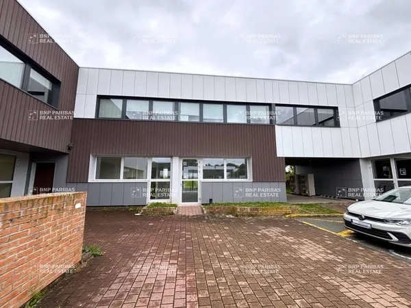 Bureaux 124 m²