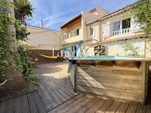 SANARY LA VERNETTE AU CALME ABSOLU VILLA DE 108M2 SUR 424M2