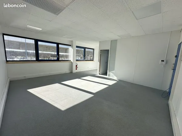 Bureaux 60 m² Labège