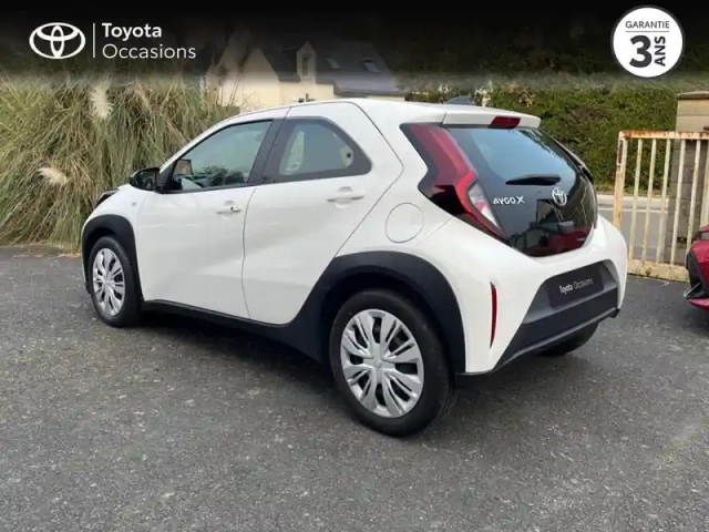 Toyota Aygo X 1.0 vvt-i 72ch dynamic my23 — photo 2