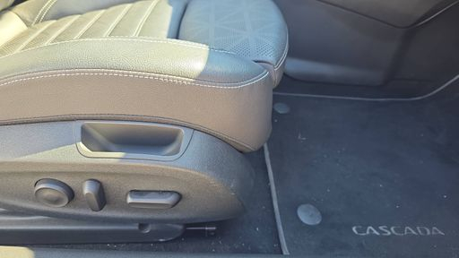 Opel Cascada 1.6 Turbo 170 BVA6 - Cosmo – 2016 – 123412 km – Essence – Boîte Automatique — photo 12