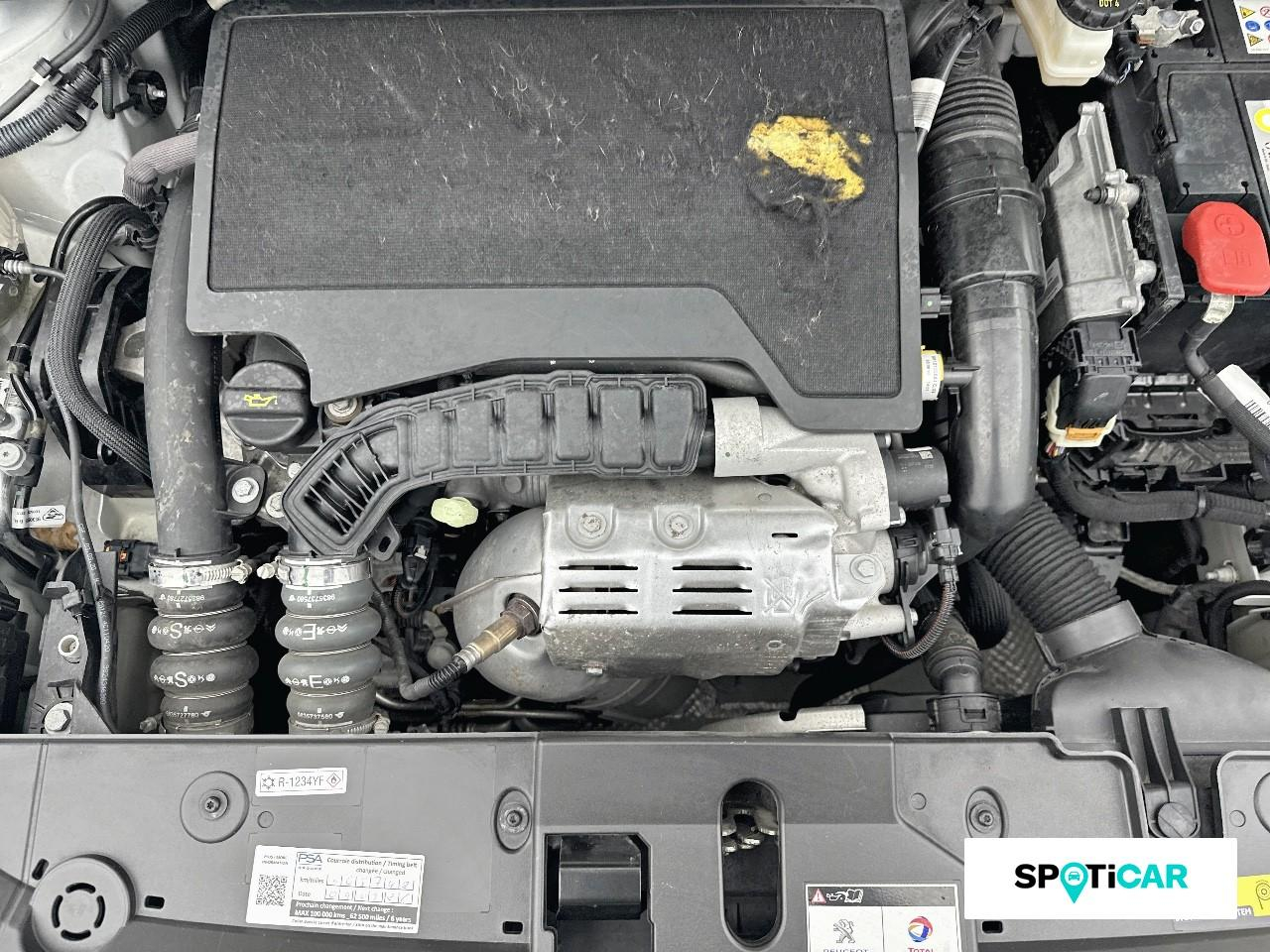 Peugeot 208 1.2 puretech 100ch s&s allure — photo 20