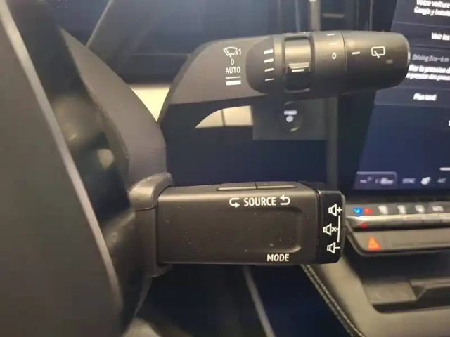 Renault Megane e-tech ev60 220 ch super charge — photo 34