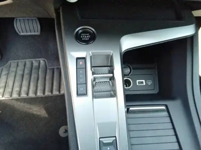 Peugeot 308 sw hybrid 145 e-dcs6 — photo 14