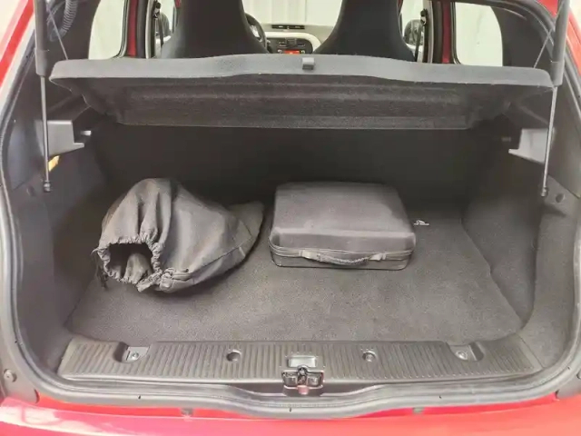 Renault Twingo iii e-tech — photo 15