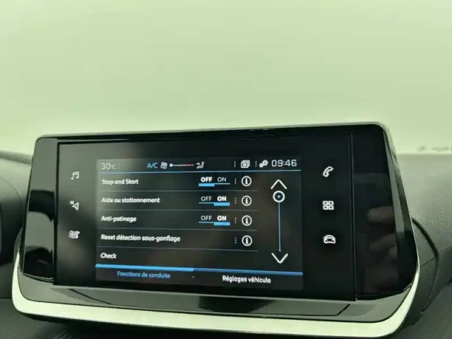 Peugeot 208 puretech 75 s&amp;s bvm5 — photo 23
