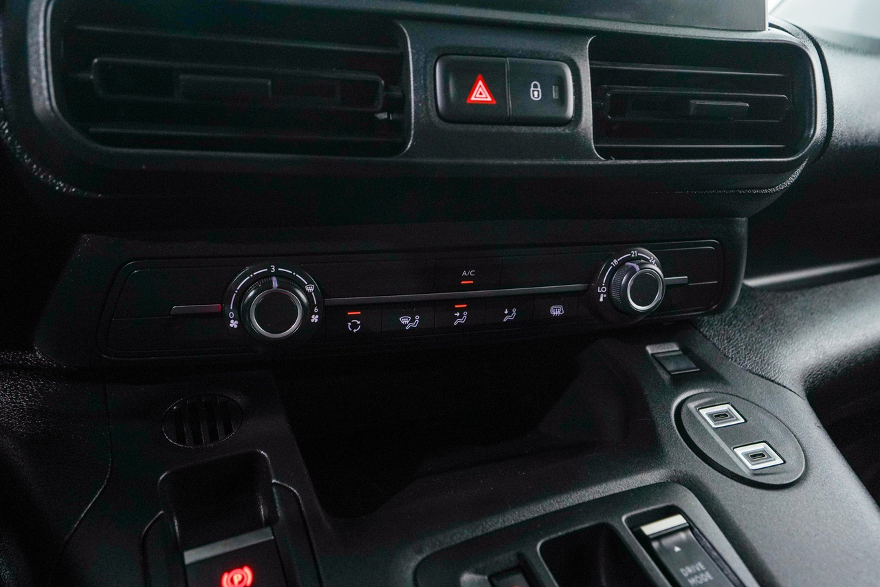 Toyota Proace Fourgon — photo 24