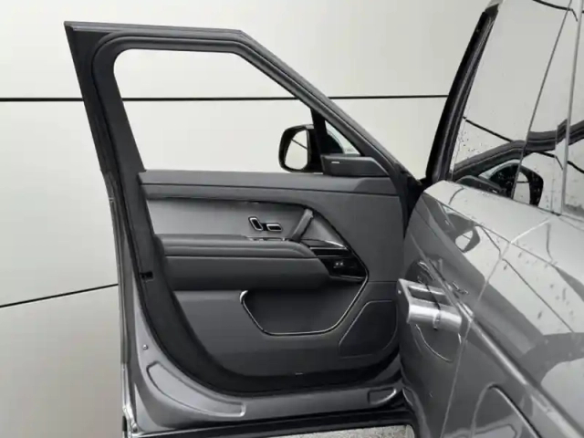 Land Rover Range Rover sport 3.0 p460e 460ch phev dynamic se midnight edition — photo 27