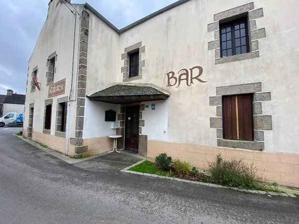 Maison 15 pièces 300 m²