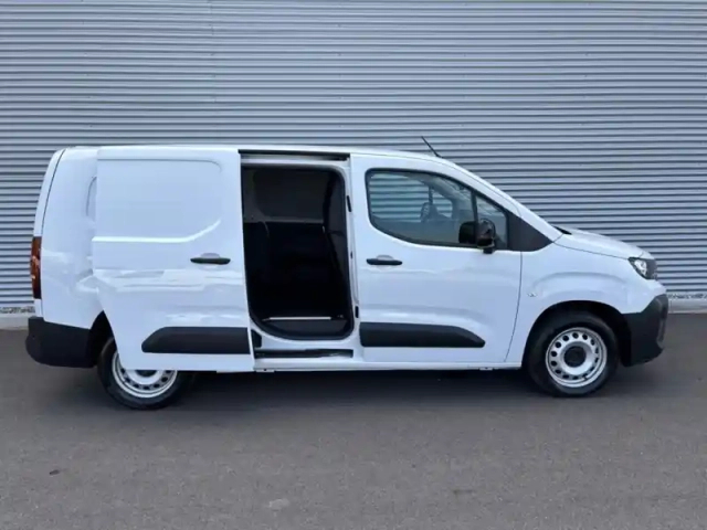 Peugeot Partner 1.5l 100ch xl 950kg pack premi — photo 10