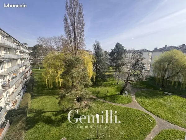 Appartement 4 pièces 82 m²