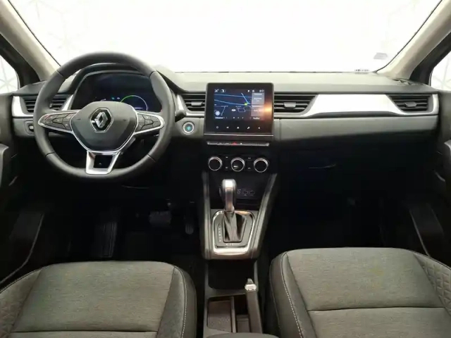 Renault Captur e-tech 145 - 21 — photo 11