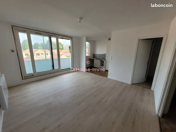 Studio 1 pièce 33 m²