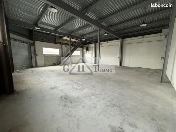 Local industriel 520 m²