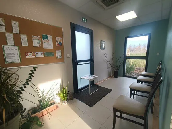 Bureau 83 m²