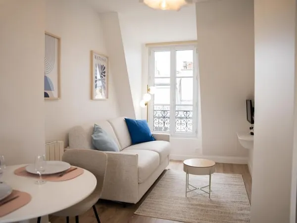 Appartement Location Paris 1p 16m² 920€