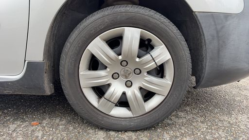 Peugeot Partner Tepee 1.6 BlueHDi 100 - Outdoor – 2018 – 83141 km – Diesel – Boîte Manuelle — photo 12