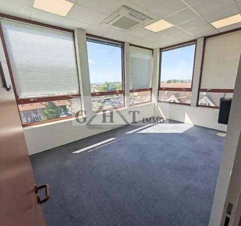Bureau 103 m²