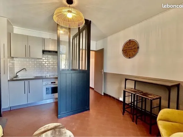 Charmant appartement avec balcon, tout à pied