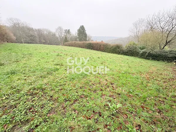 Terrain viabilisé CONSTRUCTIBLE, 4420m² - 27370