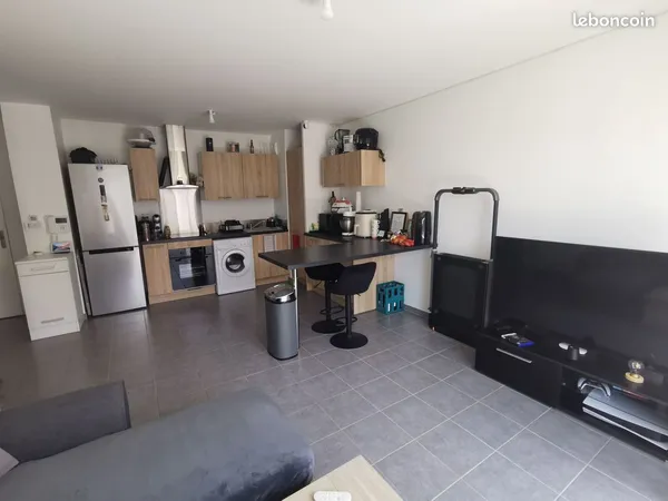 T2 récent 2017 avec garage, 42 m2, résidence sécurisée
