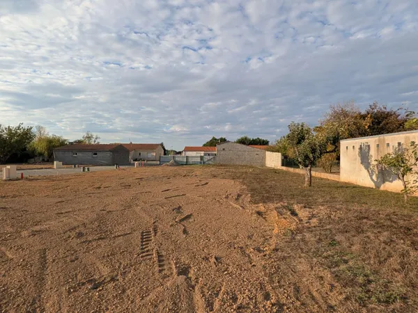 Terrain 363 m²