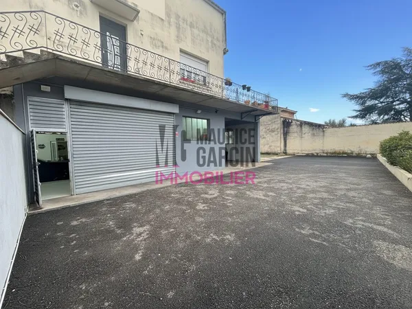 Fonds de commerce 160 m²