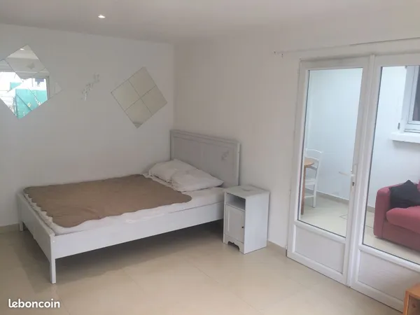 T2 de 31 m² sur jardin dans Pavillon Etudiant