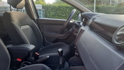 Dacia Duster 1.0 TCe 100 4x2 - Access – 2020 – 97200 km – Essence – Boîte Manuelle — photo 7