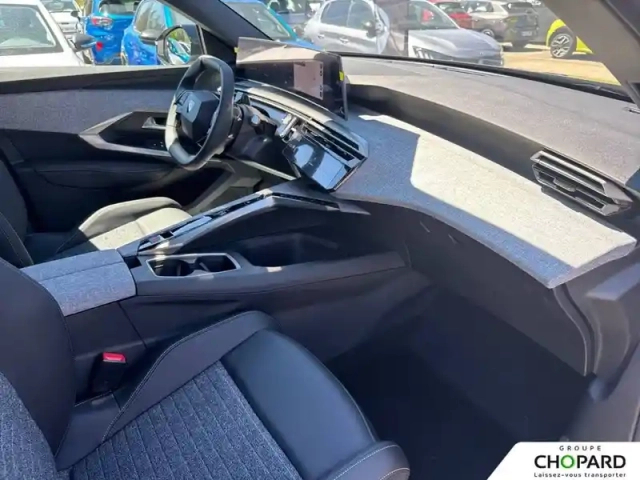 Peugeot 3008 electrique 210 ch 73 kwh — photo 35