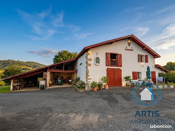 Ferme 5 pièces 250 m²