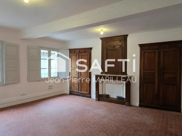 Duplex T3 rénové, calme absolu, intra-muros Avignon