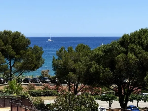 Appartement 3 pièces avec terrasse avec vue mer