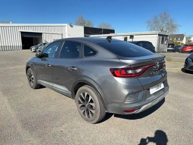 Renault Arkana mild hybrid 140 edc fap - 22 — photo 3