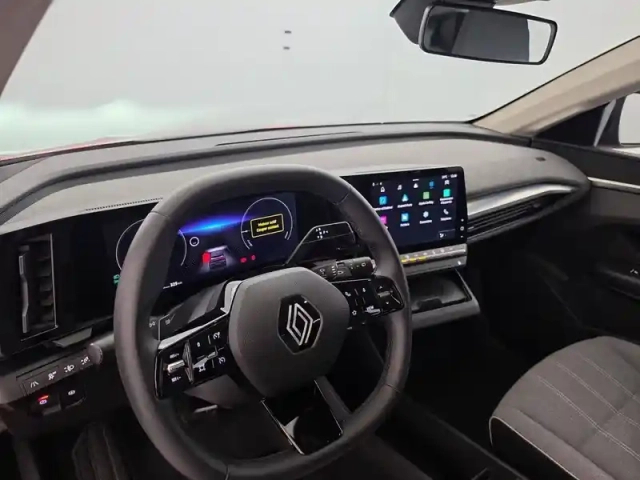 Renault Megane e-tech ev60 220 ch super charge — photo 182